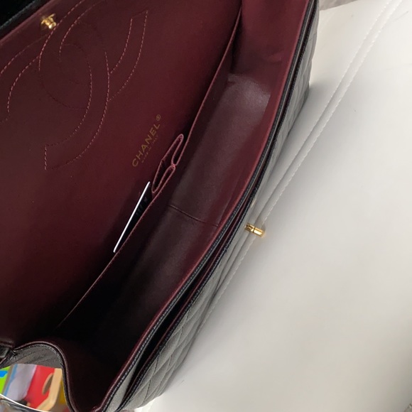 Chanel Maxi - Picture 10 of 10